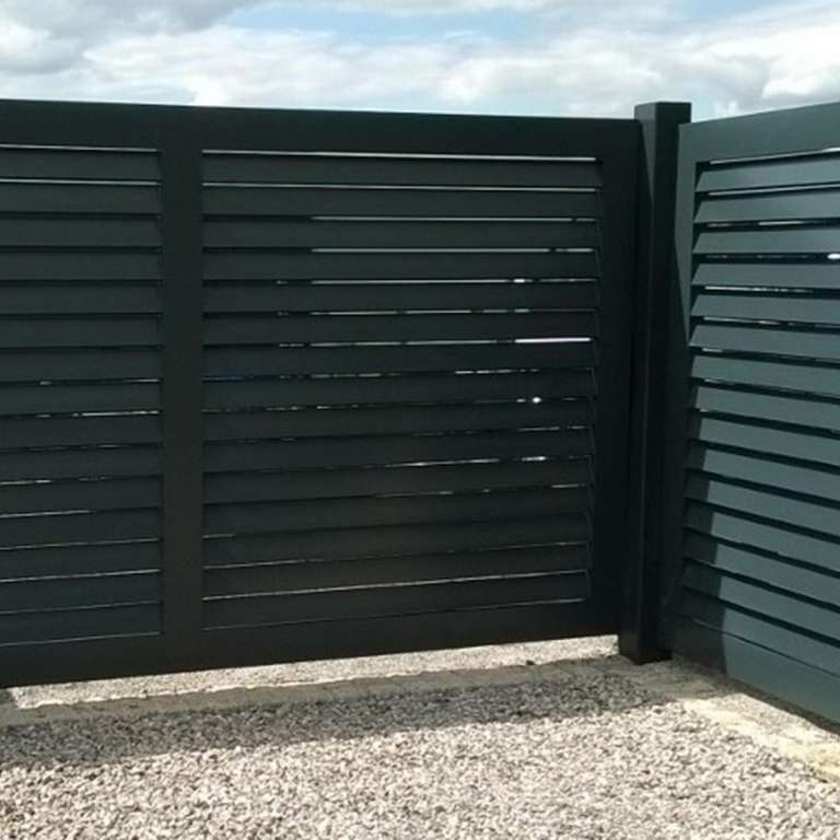 Capitan Gate aluminium gate Louvered